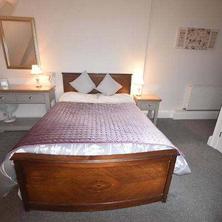 Bed and Breakfast Gordon House à Wimborne Minster Extérieur photo
