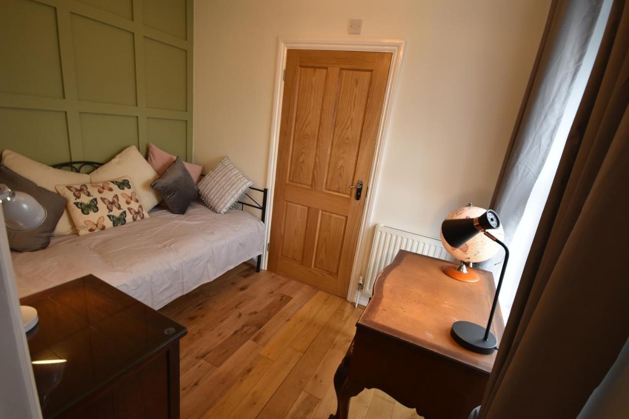 Bed and Breakfast Gordon House à Wimborne Minster Extérieur photo
