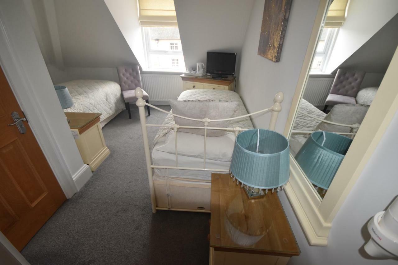 Bed and Breakfast Gordon House à Wimborne Minster Extérieur photo